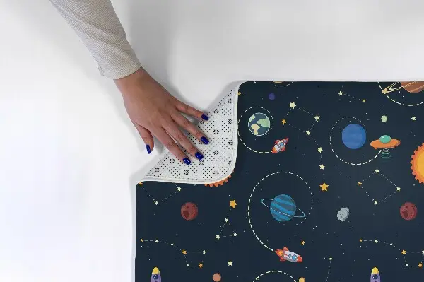 Tappeto Motivo cosmico con pianeti e razzi