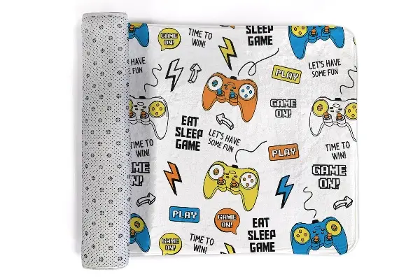 Tappeto moderno Motivo con controller di gioco e scritte