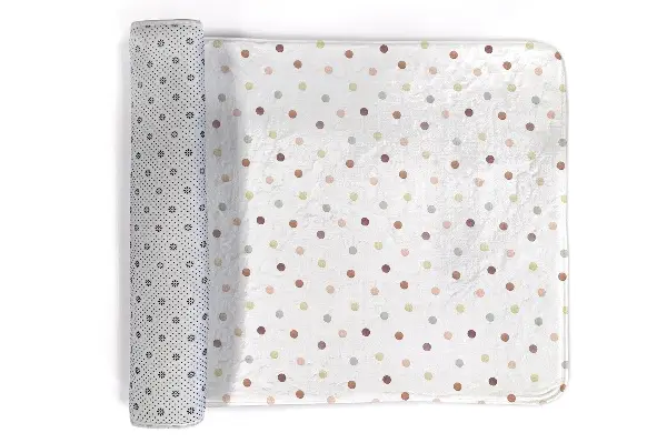 Tappeto moderno Puntini colorati su sfondo bianco