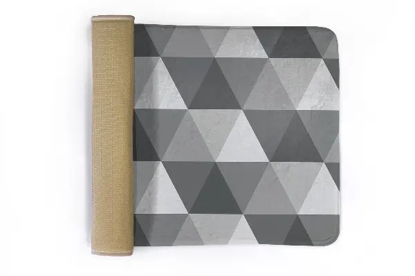 Tappeto moderno Disegno geometrico grigio con triangoli