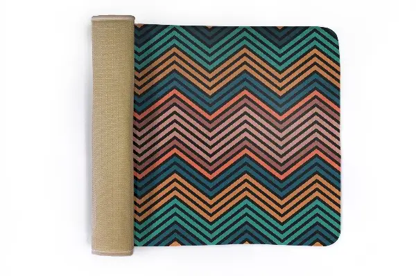 Tappeto moderno Zigzag con strisce colorate