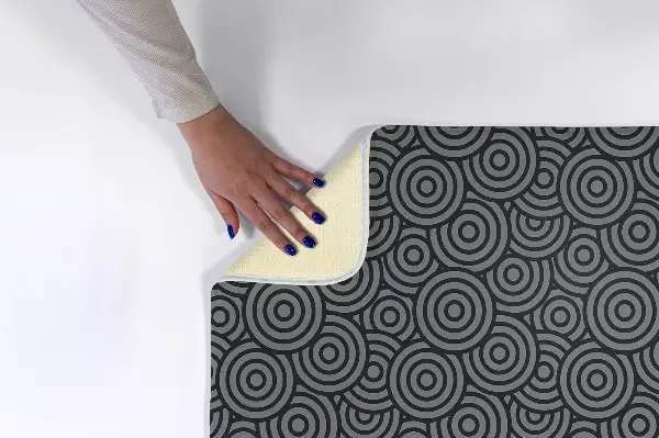Tappeto moderno Cerchi concentrici in tonalità di grigio