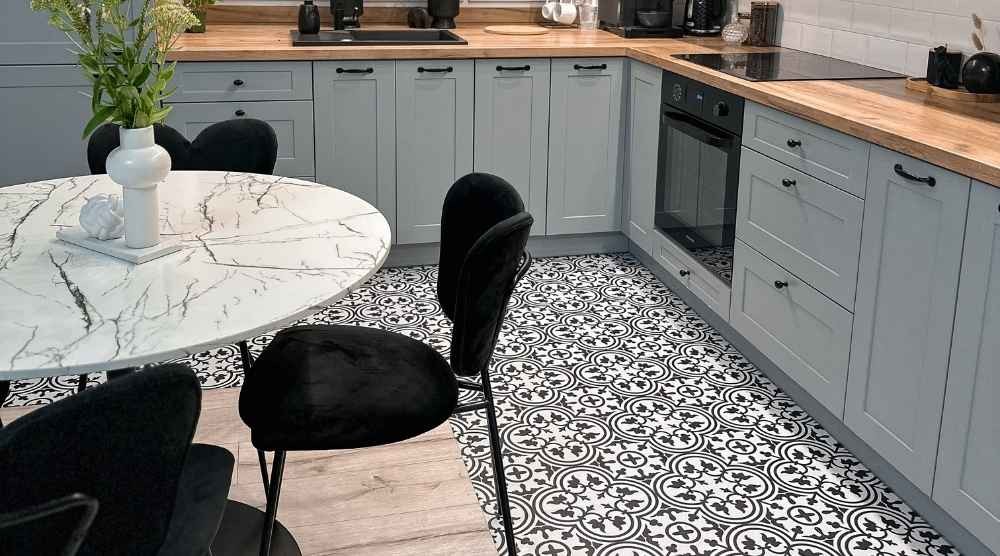 come rivestire le vecchie piastrelle